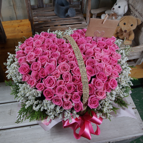100송이분홍하트꽃바구니