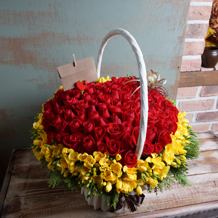 100송이하트꽃바구니