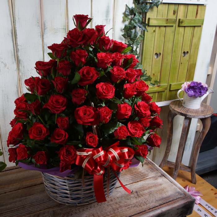 기쁨탄생100송이꽃바구니