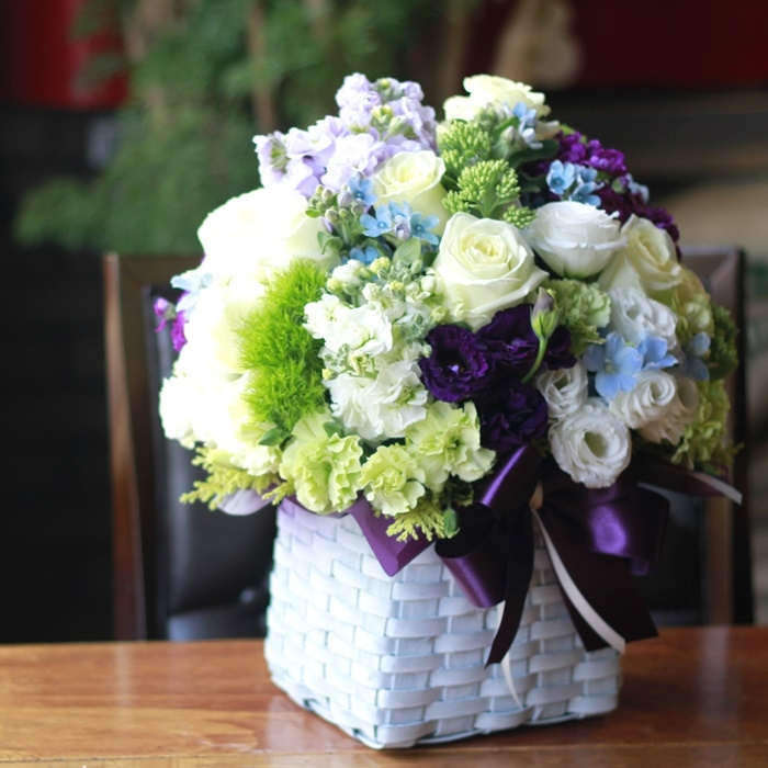 화이트블루꽃바구니